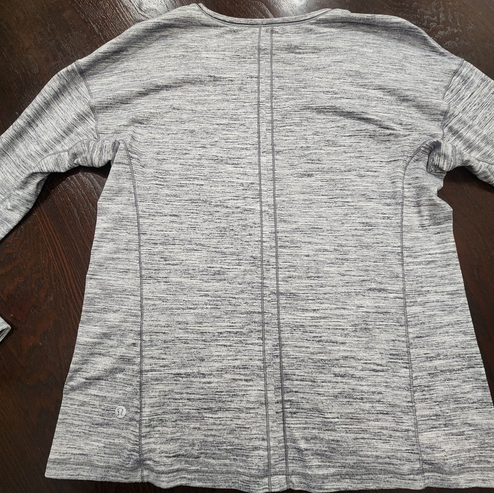 Lululemon Sweat Embrace Long Sleeve Training T-Shirt Women's Sz L Heather Gray - Picture 6 of 8